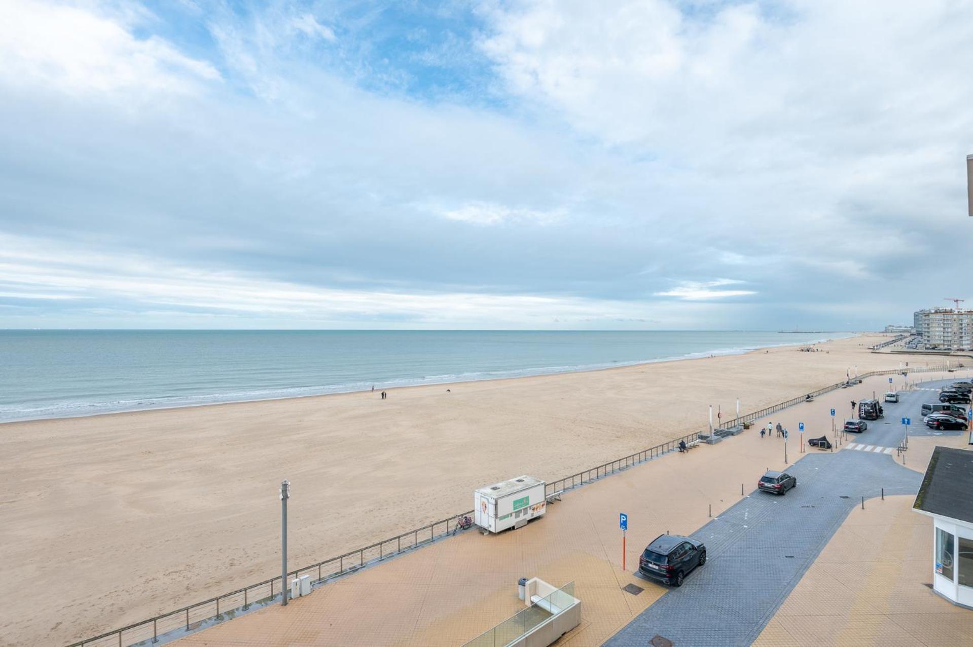 Eliza - Luxurious Apartment With Stunning Sea Views Oostende Bagian luar foto