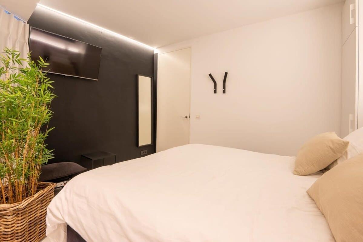 Eliza - Luxurious Apartment With Stunning Sea Views Oostende Bagian luar foto